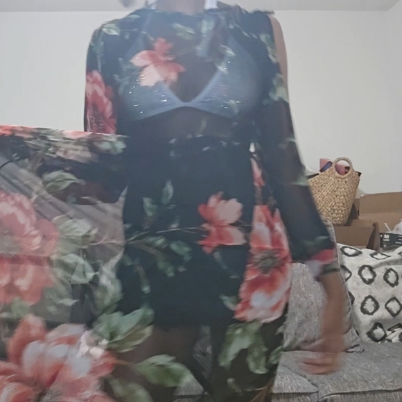 M floral Swim cover - Picture 4 of 8